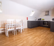 Newly Renovated Sanctuary for 4 in Charlotte House