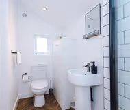 Spacious 4 Bedroom Home in Crewe