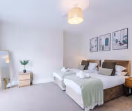 Spacious 4 Bedroom Home in Crewe