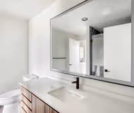 North Ashland Ave Apartment