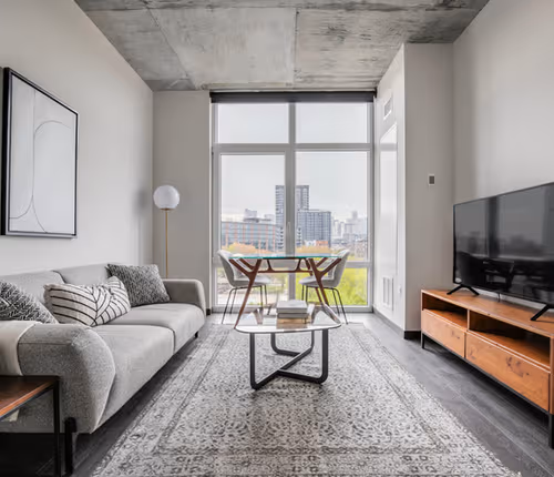 North Ashland Ave Apartment