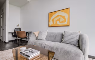 West Randolph St Apartment