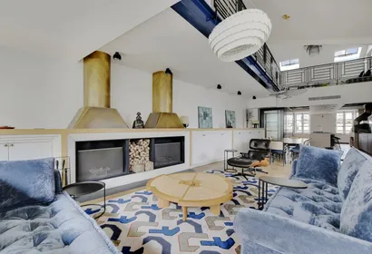 A luxurious 550 m² haven with 6 bedrooms and 6 bathrooms across four floors