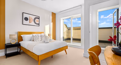 Luxury 3 bed townhouse, Garden, Wi-Fi, Parking