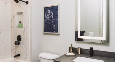 Lenox Rd NE Apartment