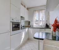 Rue de la Pompe Serviced Apartment in Passy, Mobility Lease
