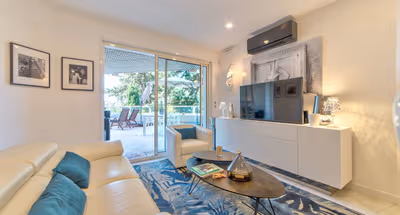 Av. des Frères Roustan Serviced Apartment