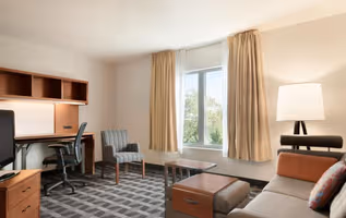 Northwest 8th Avenue Suites