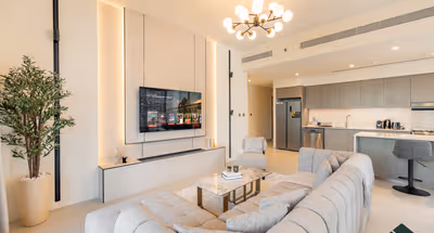 Lux 3BR Serviced Apartment in Downtown Dubai