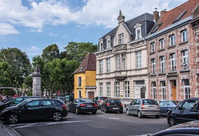 Mons Serviced Apartment