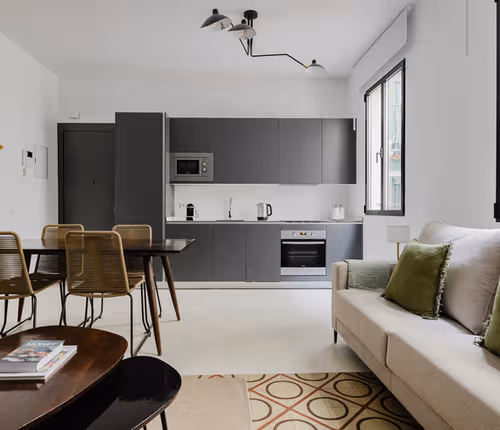 Dos de Mayo Serviced Apartment