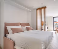 Manuel Luiz service apartment