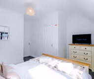 Chic Warrington House with Parking | Full Equipped