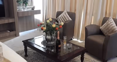 29 Mahogany Cres, Serviced Apartment