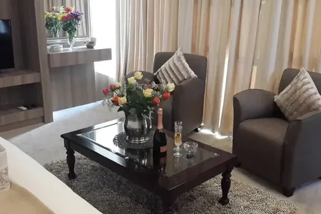 29 Mahogany Cres, Serviced Apartment