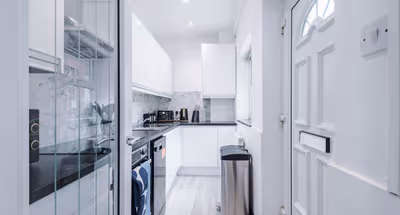 5 br house near Leeds City Centre with free parking