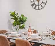 Modern 3x bed with outside space