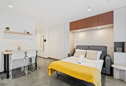 Rue Leonardo da Vinci Serviced Apartment