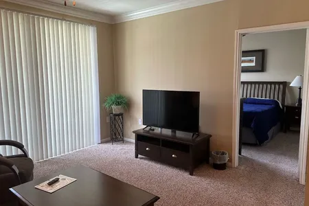 Kirby Dr. Apartments Near Old Braeswood