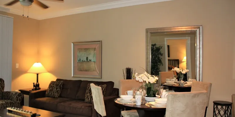 Kirby Dr. Apartments Near Old Braeswood