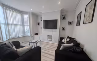 Spacious 3Bed 2bathroom Hse Close to Everton & LFC