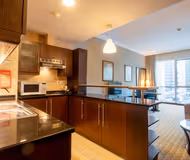 Electra Street Serviced Apartment, Al Zahiyah