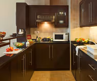 Electra Street Serviced Apartment, Al Zahiyah