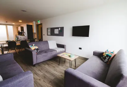 Ashlin House: Central Cork