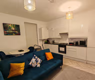 Garland Modern 2 Bedroom Apartment with Park view, Hackney 4