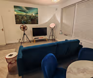 Garland Modern 2 Bedroom Apartment with Park view, Hackney 4