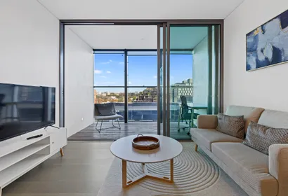 Chippendale Serviced Apartment