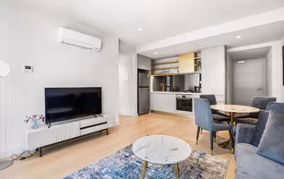Luxury Queen St Serviced Apartment