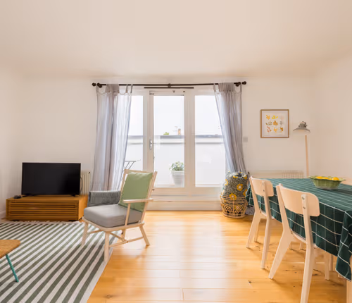 Charming Primrose Hill Rooftop Duplex