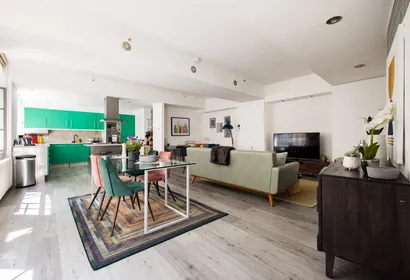 Soho Warehouse Loft with Concierge & Lift