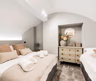 Wine Vaults with Hot Tub & Private Courtyard