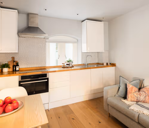 St Catherine's Hospital - Standard King Apartment