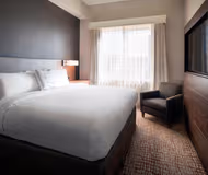 E San Carlos Ave ApartHotel