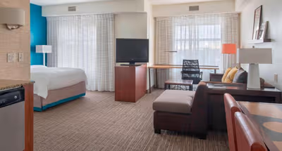 International Blvd Elizabeth Aparthotel