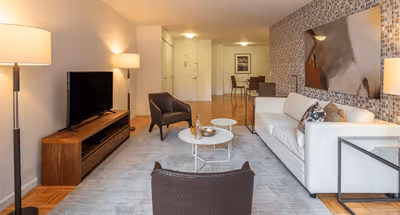 Chambers Street Apartment
