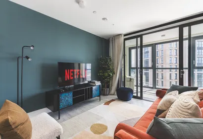 Chic Breathtaking Views Apartment | 2 Bed, 2 Bath