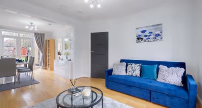 Stylish 3-Bedroom House in Wembley | Close to Park