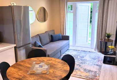 Colindale Apartment