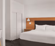 West Diehl Rd Aparthotel