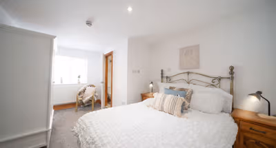 8 Bedroom/6 Bath House/Large Patio/Large Parking