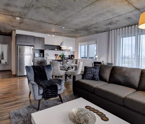 Wellington Street Apartment