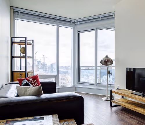 Rene Levesque Street Serviced Apartment