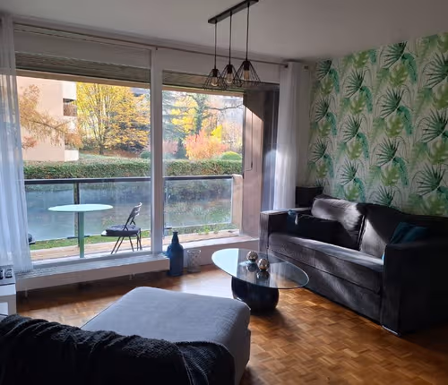 Rue de Dumas Serviced Apartment