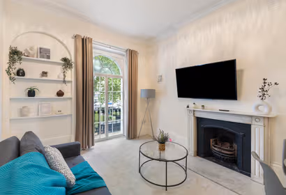 Regents Square F3