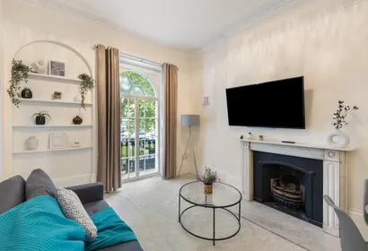 Regents Square F3