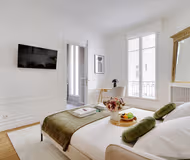 120 m² | 4 Minutes from the Eiffel Tower | Avenue de Suffren – A Plush Luxury Abode